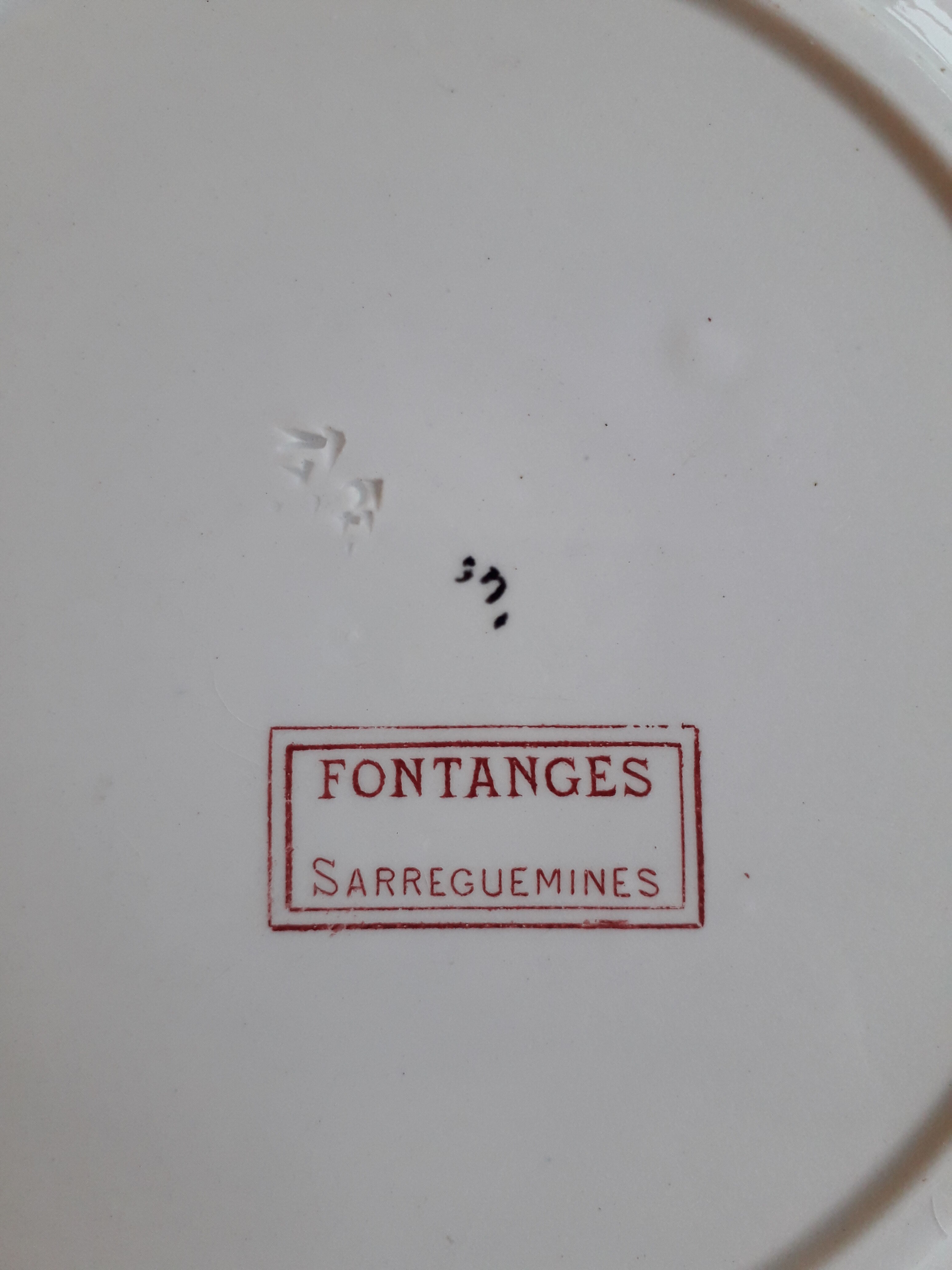 Duo d'assiette en faïence de Sarreguemines modèle fontanges