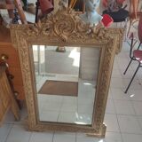 Miroir classique en bois doré