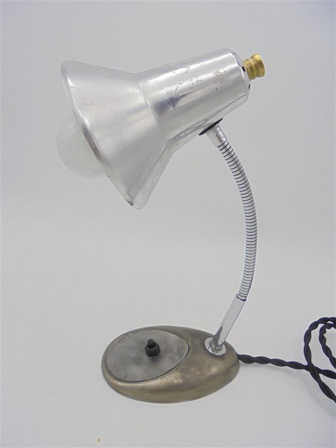 Former little desk lamp