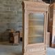 Vitrine ancienne néo-Louis XVI aérogommée