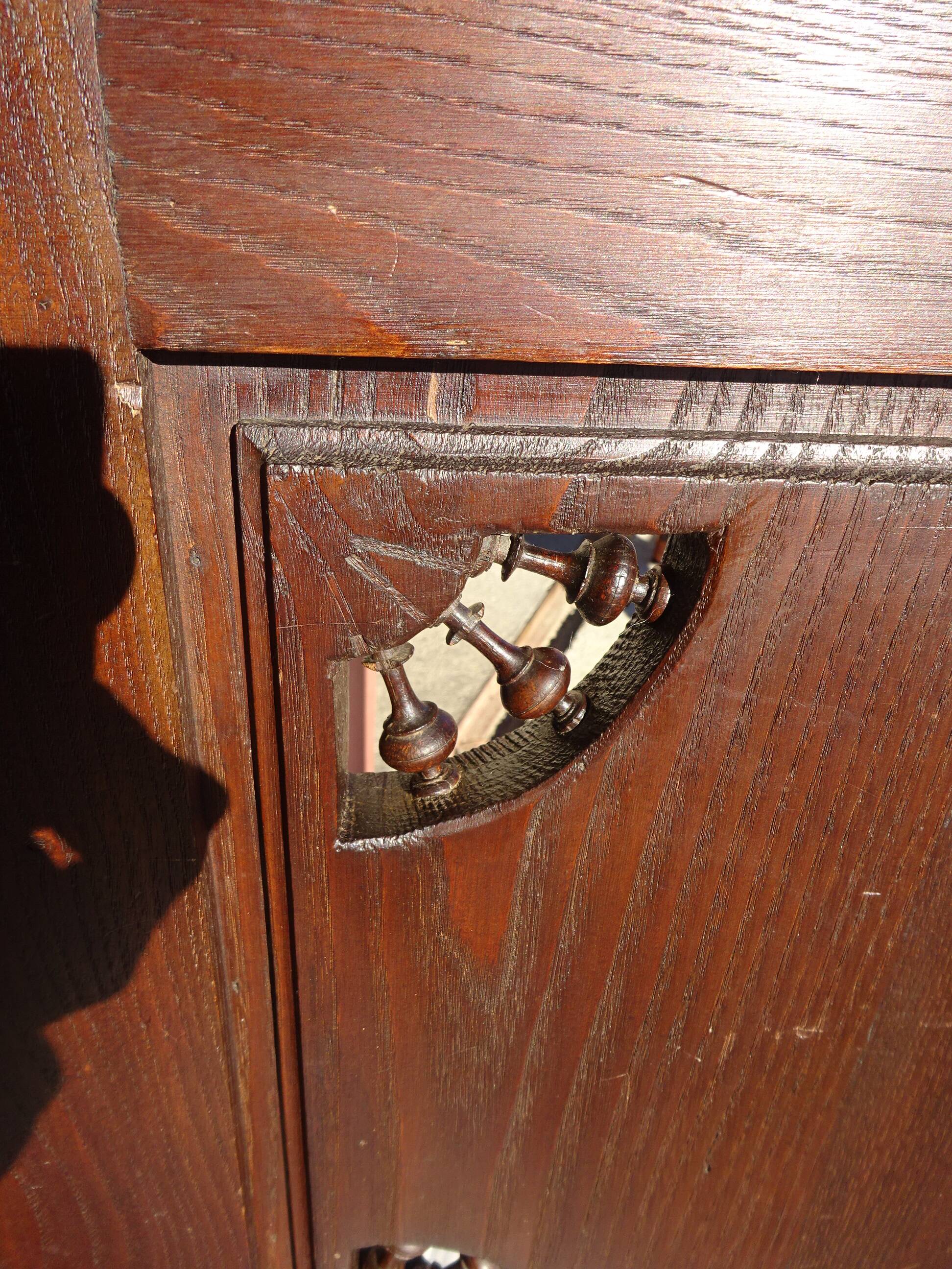 Former Bedel & Cie dresser