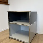 Meuble d’appoint USM Haller en Gris Clair et Gris Anthracite