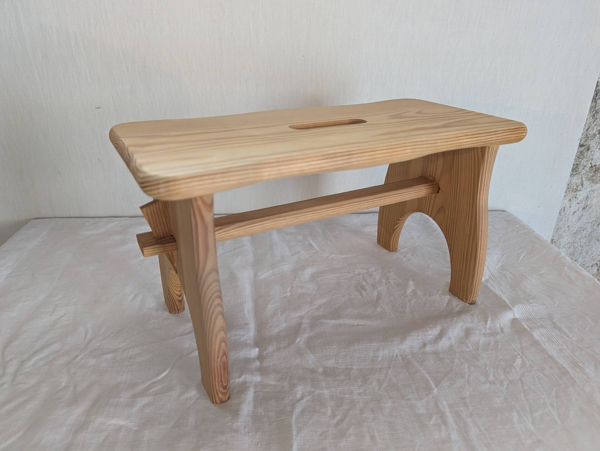 Small pine bench 1990