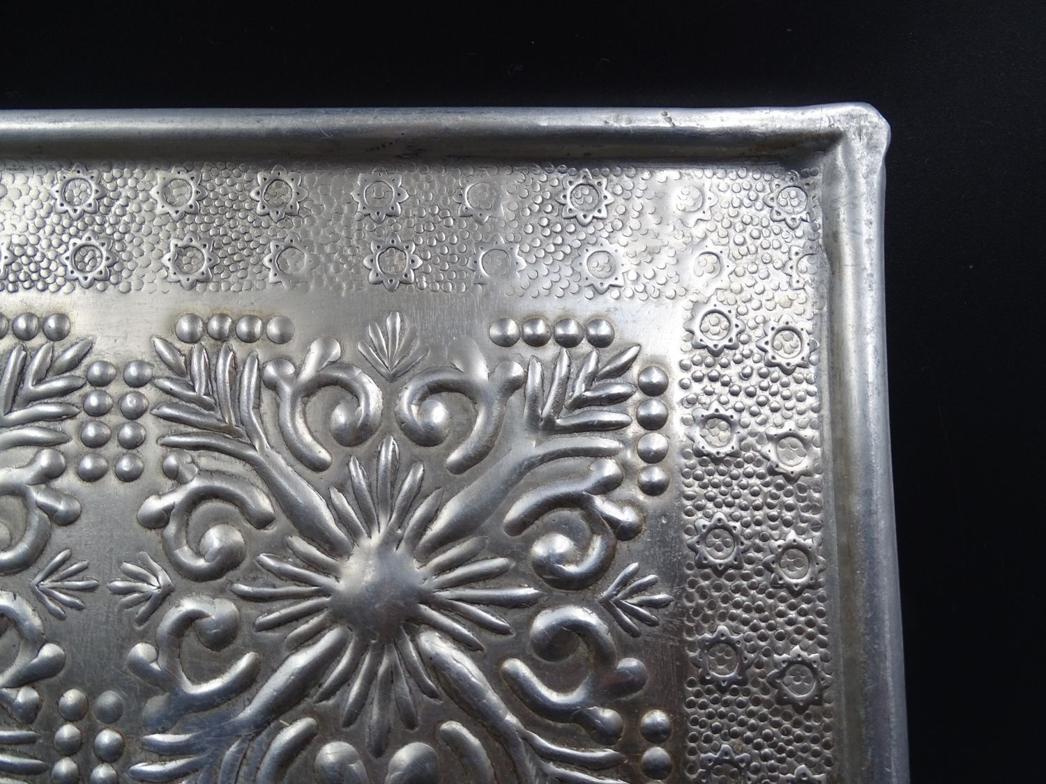 Large flat bottom or aluminum flat rest - Repulsed décor