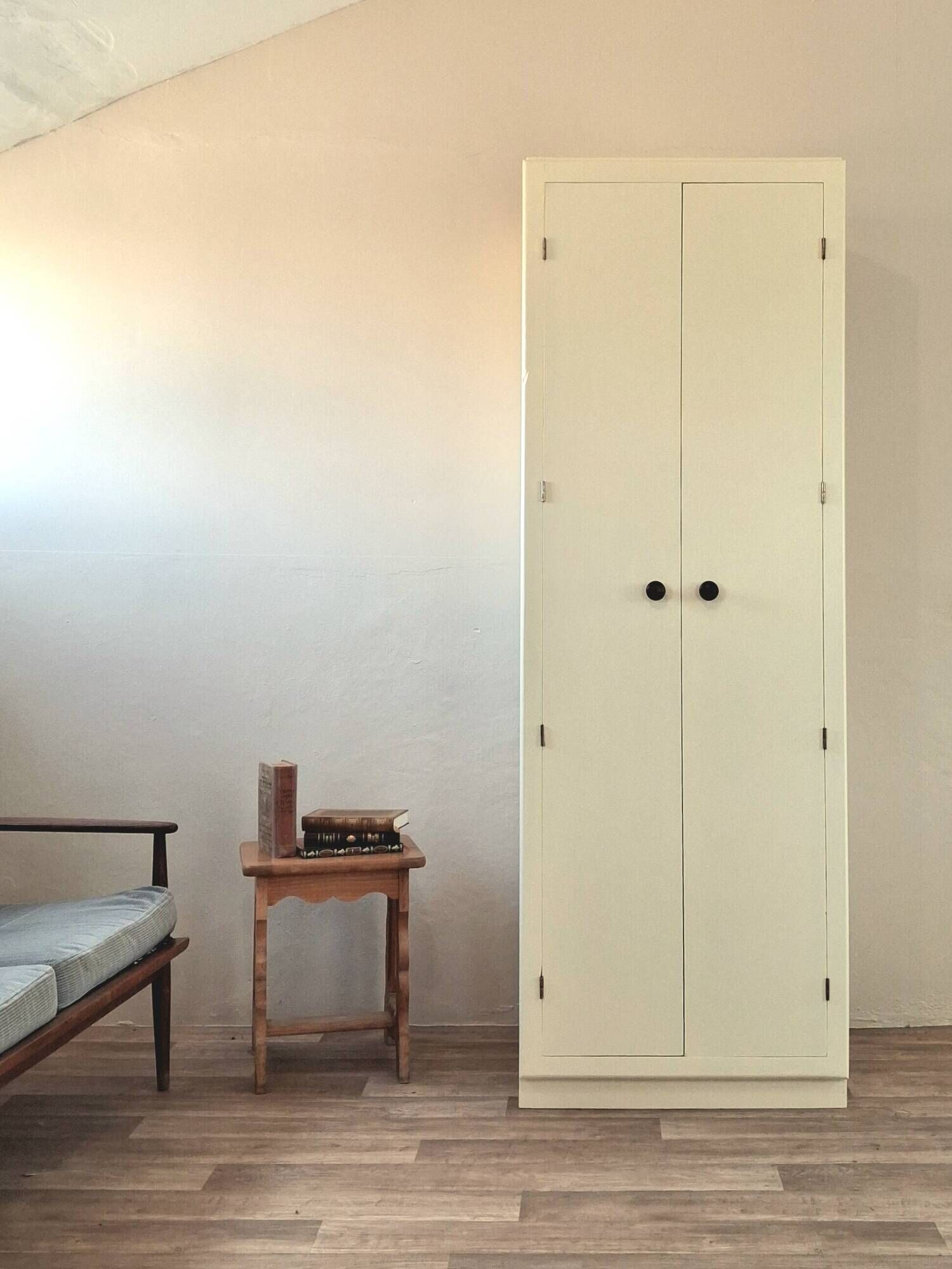 Wardrobe - Cloakroom