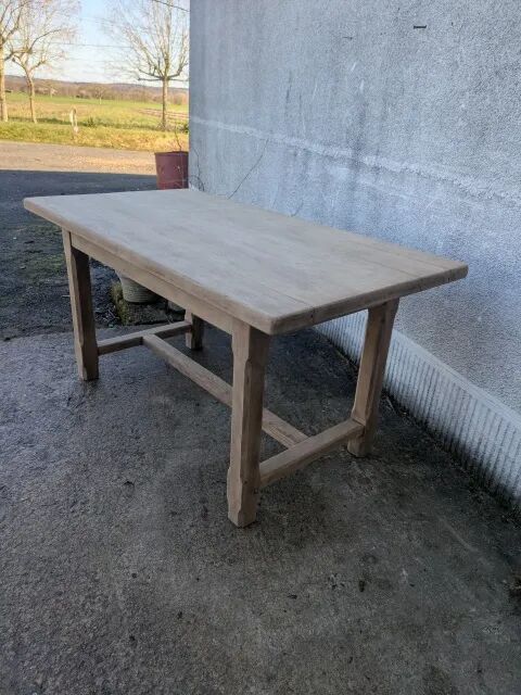 Oak table