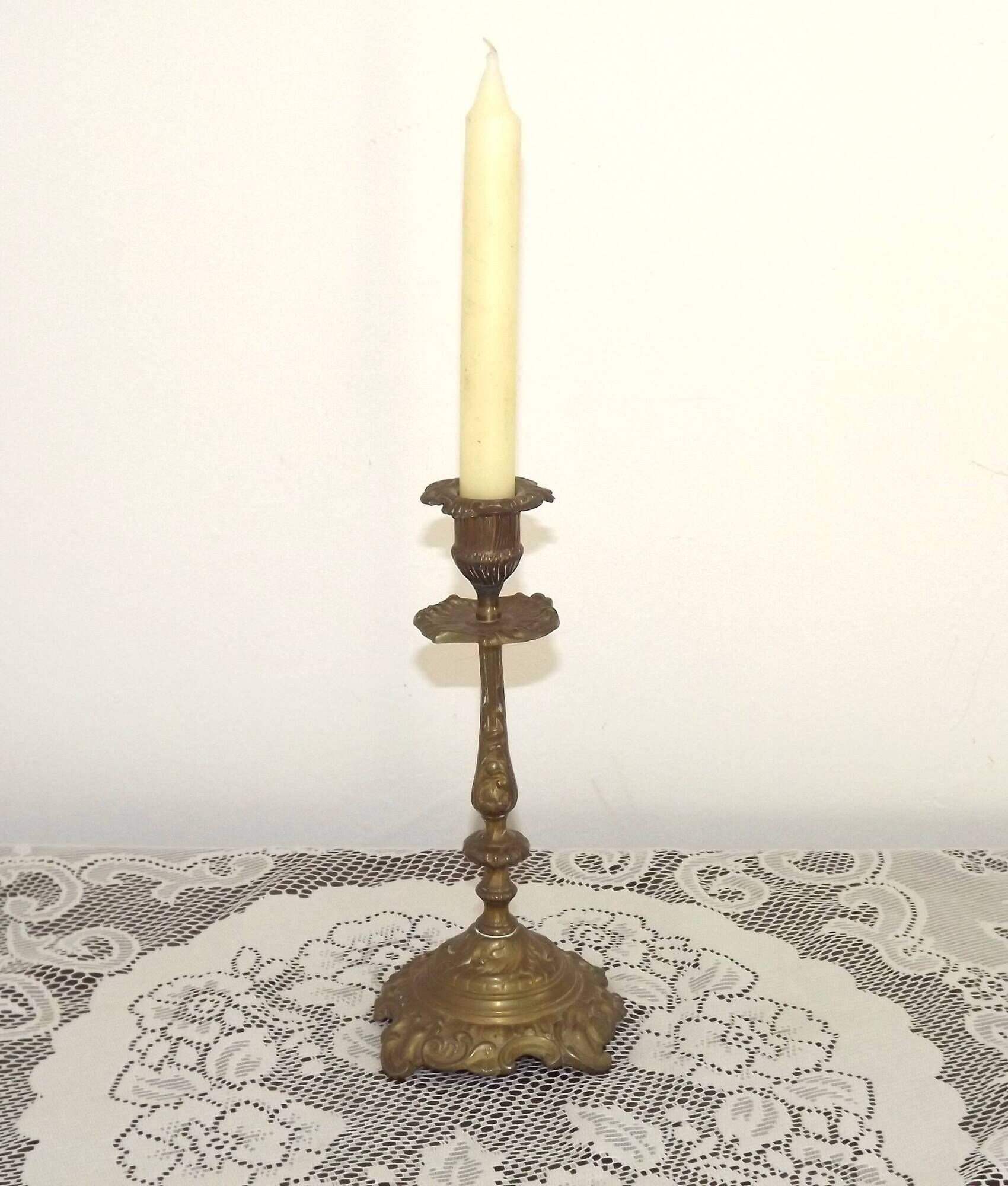 French Vintage Bronze Candlestick With Lovely Acanthus Leaf Detail 5165