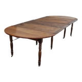 Extending table with 8 legs