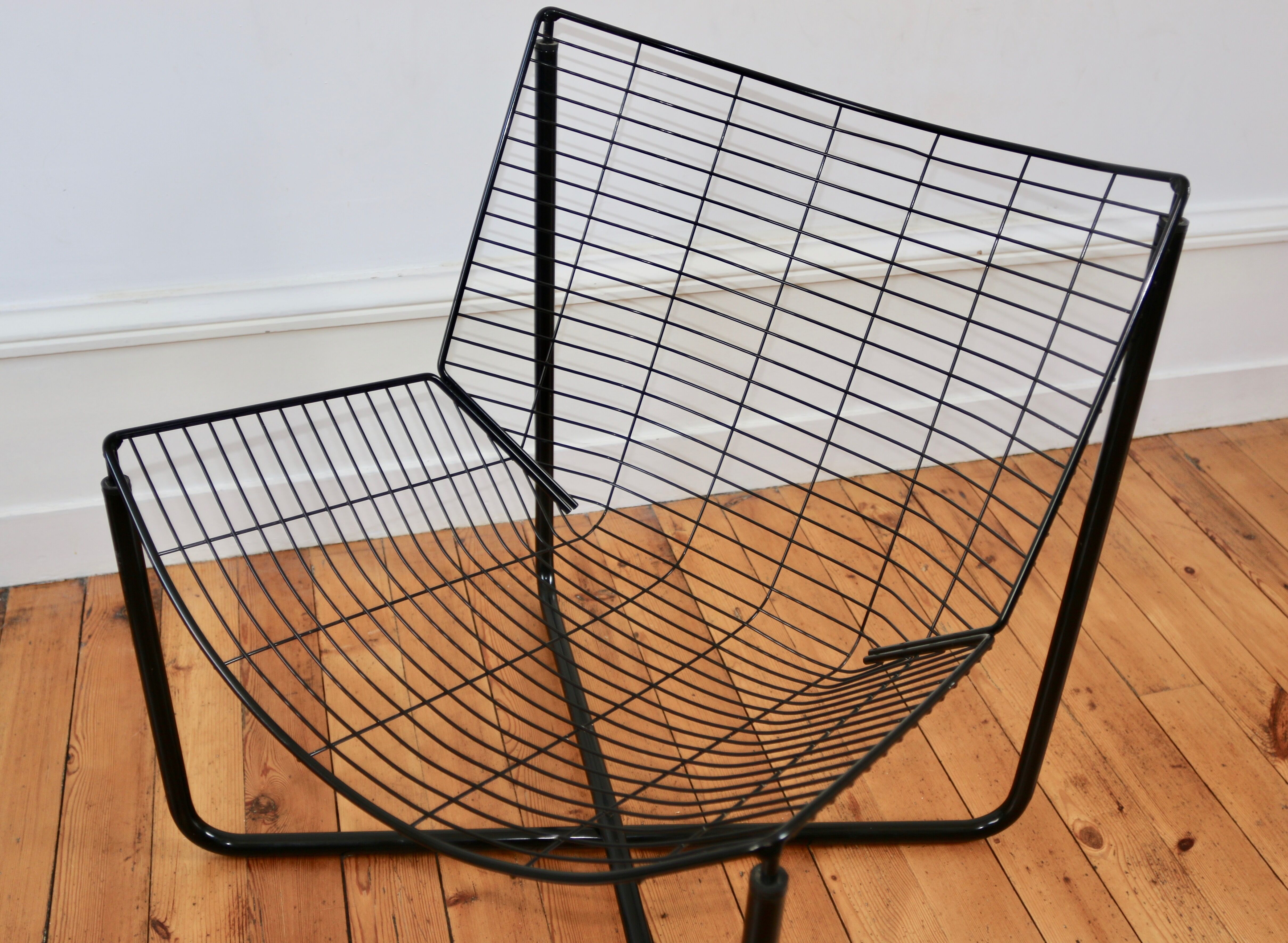 Paire de chauffeuses "Jarpen" de Niels Gammelgaard