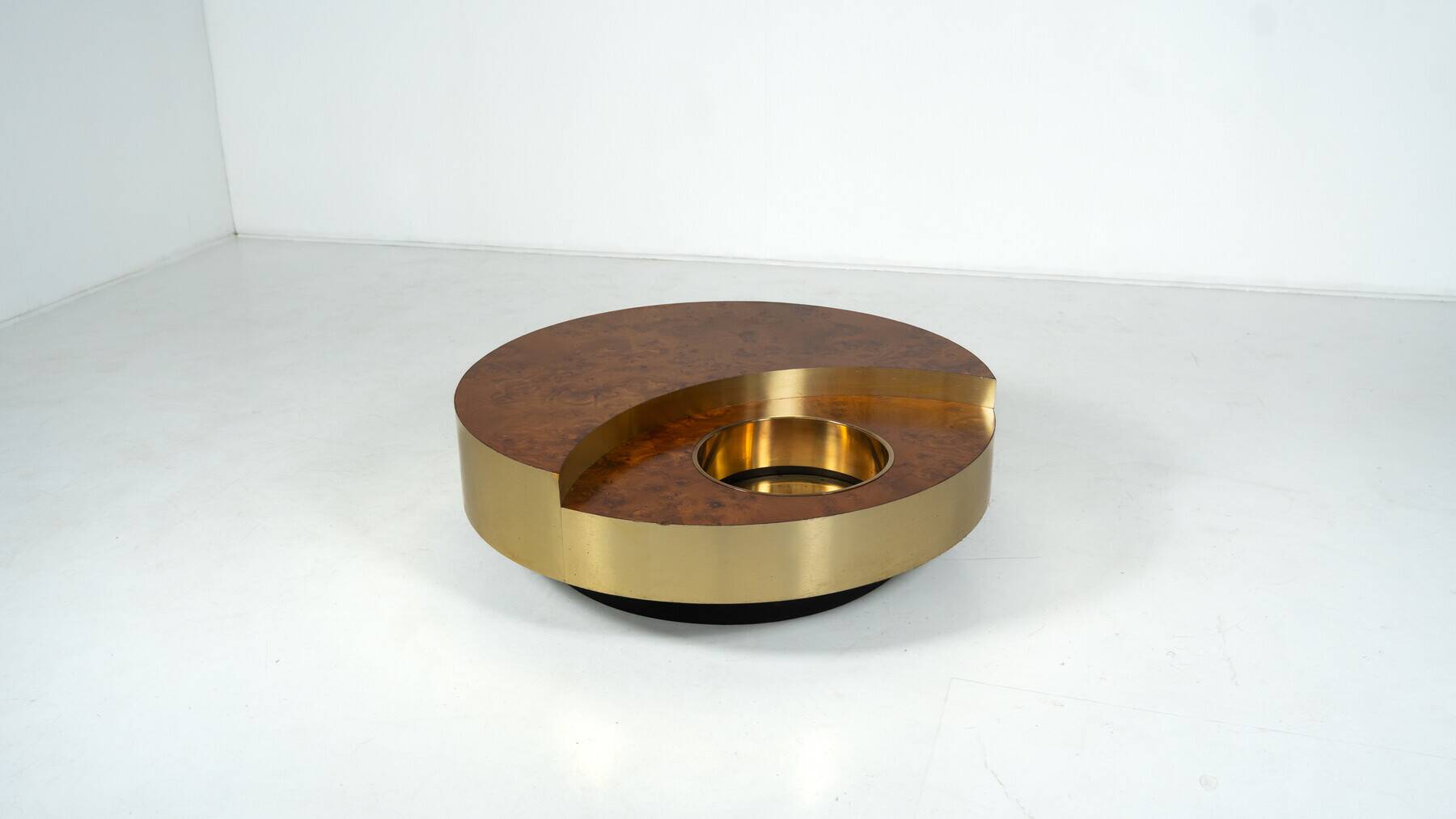 Trg" circular coffee table with bar by willy rizzo, 1970
