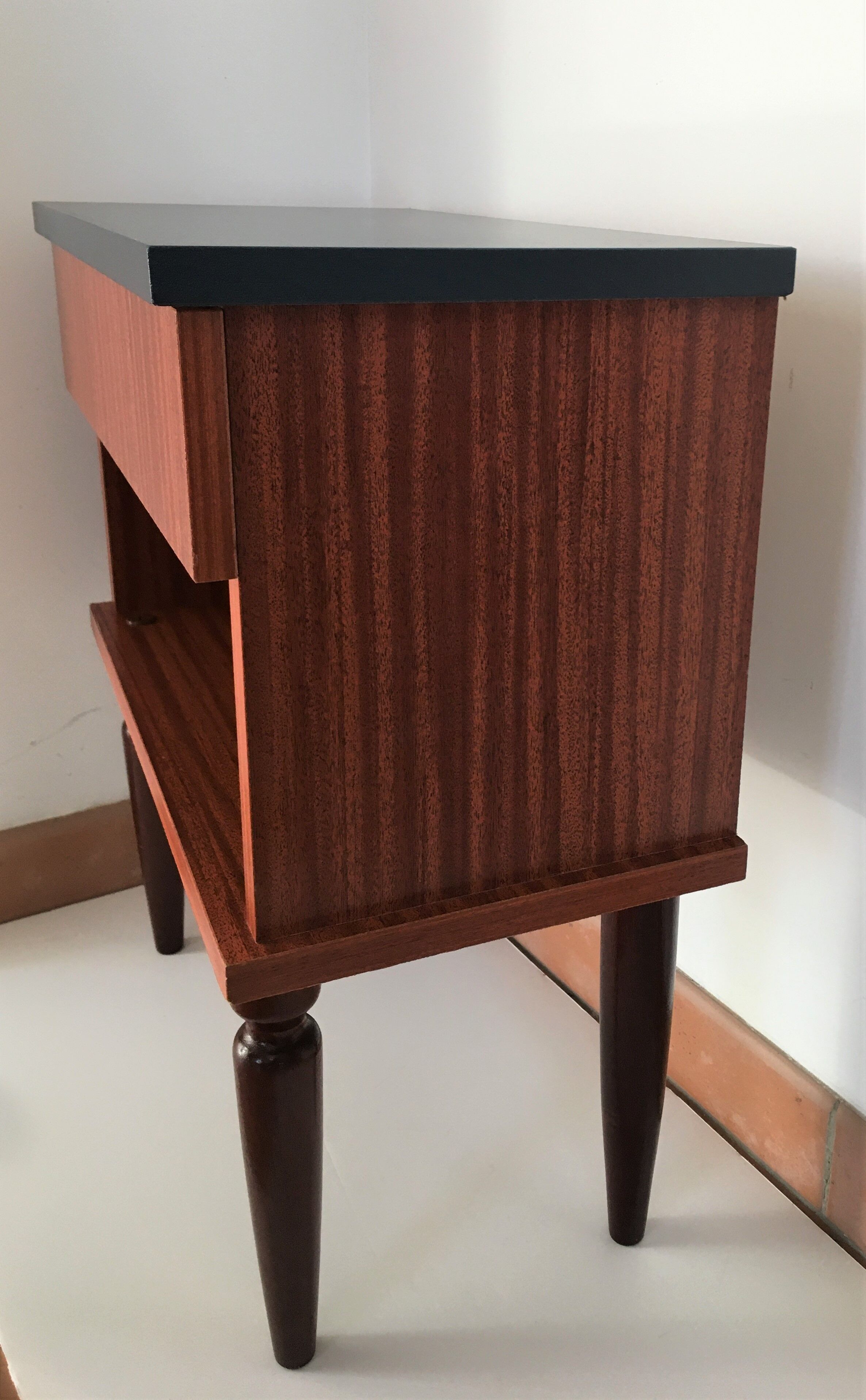 Bedside 50