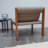 Natural linen chair