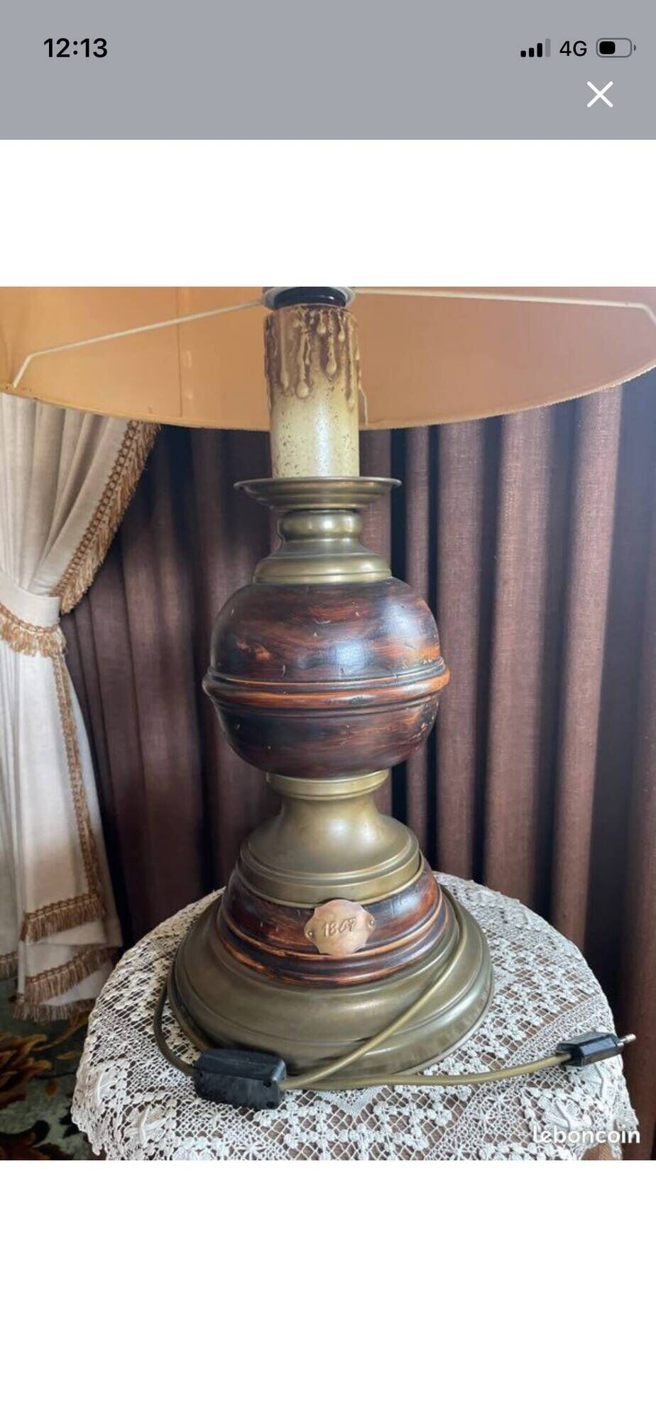floor lamp