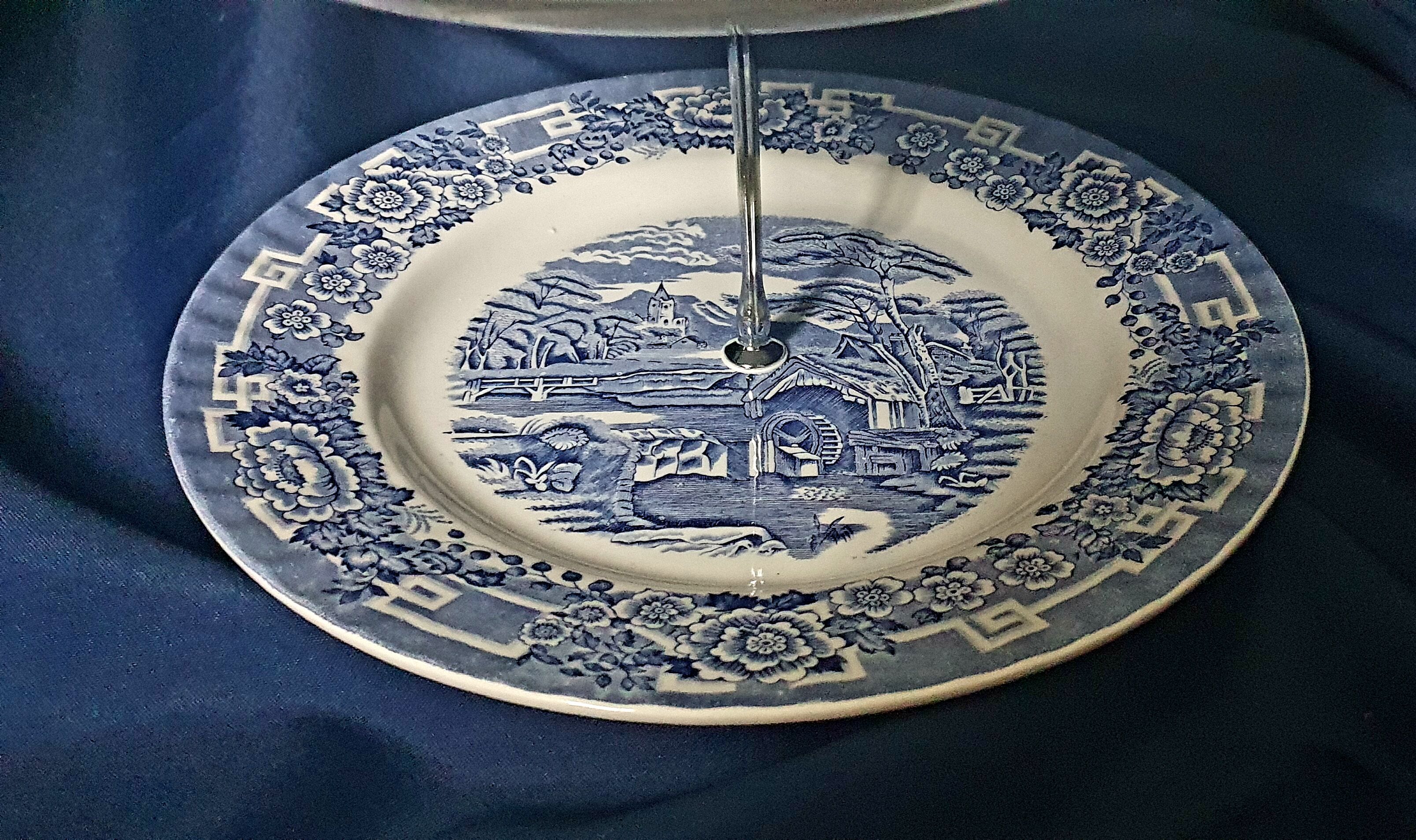 Silent servant display