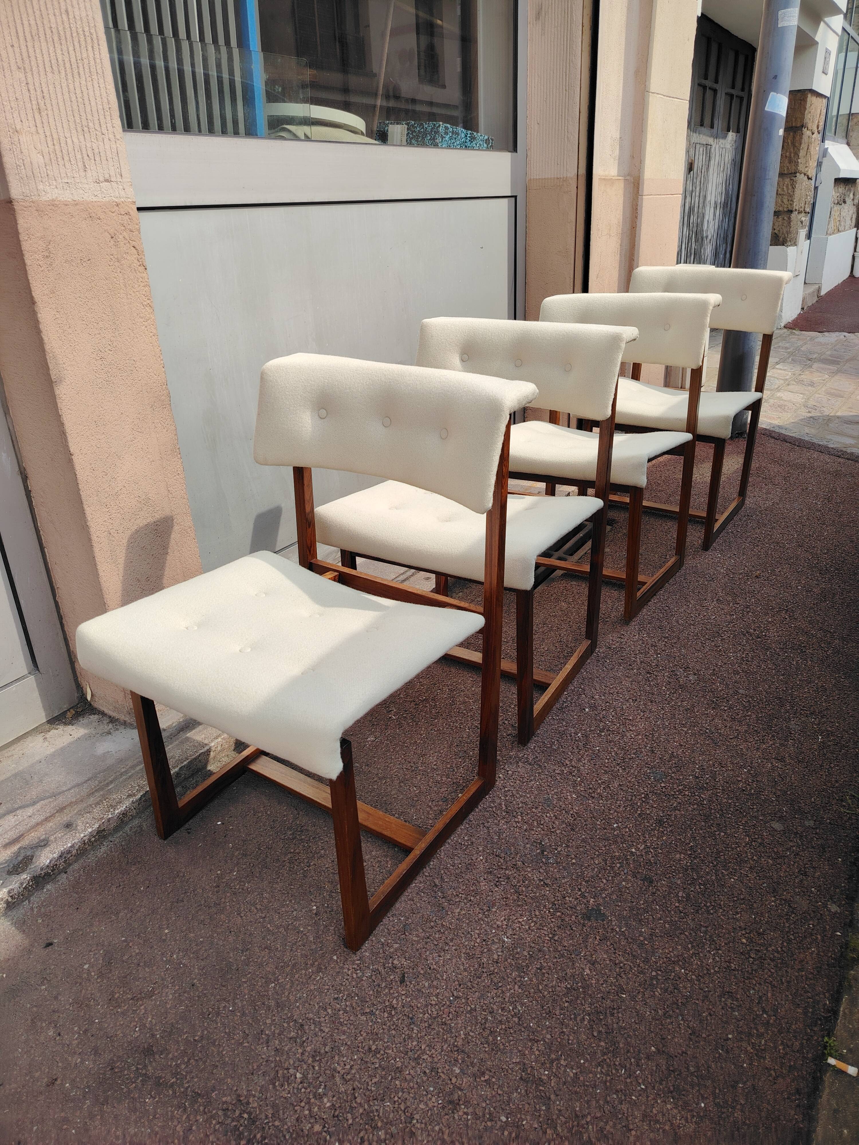chaises de Henning Sorensen en palissandre massif et lainage blanc