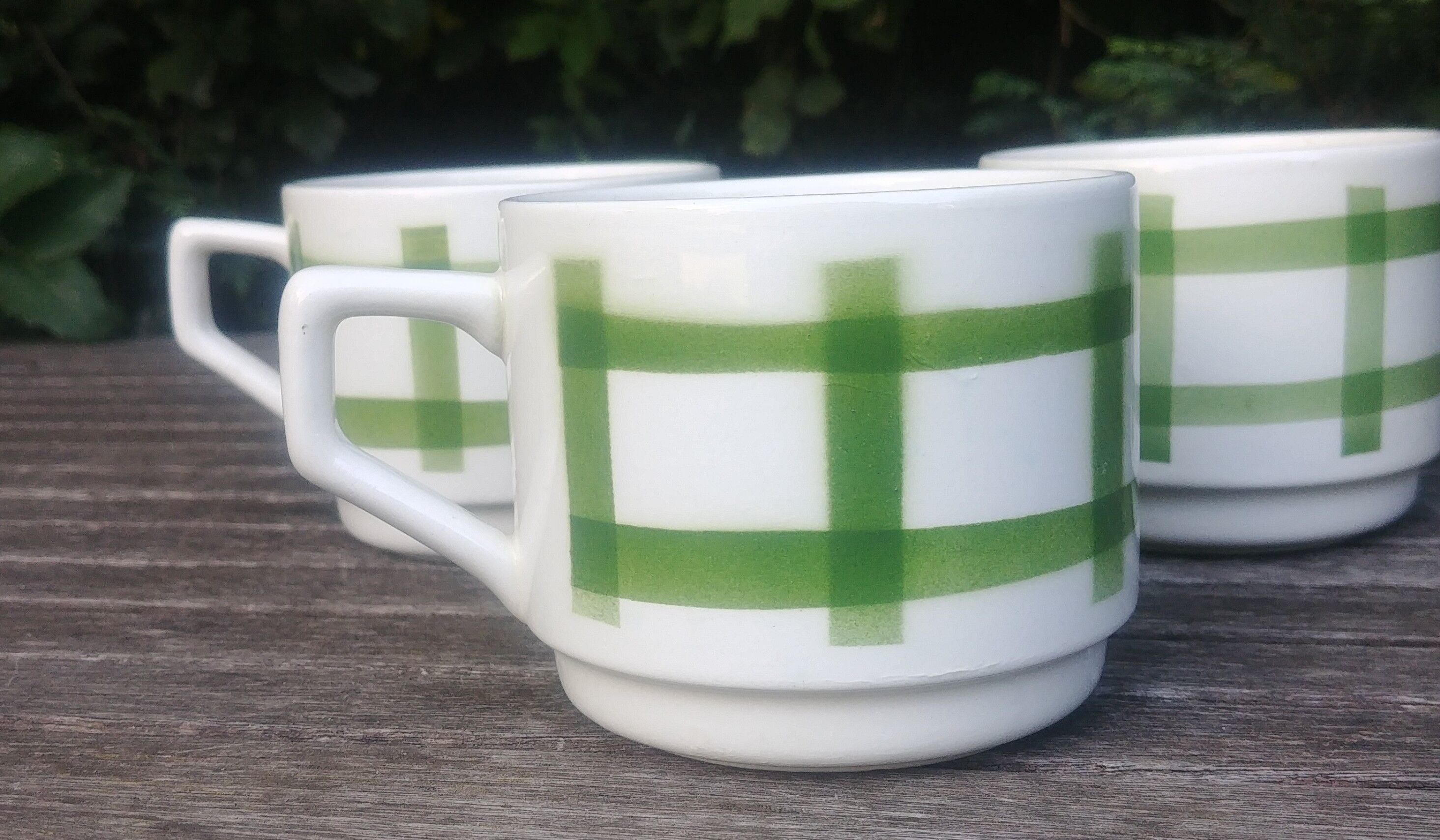 Set of three large ceramic coffee cups Vintage green Scottish décor.
