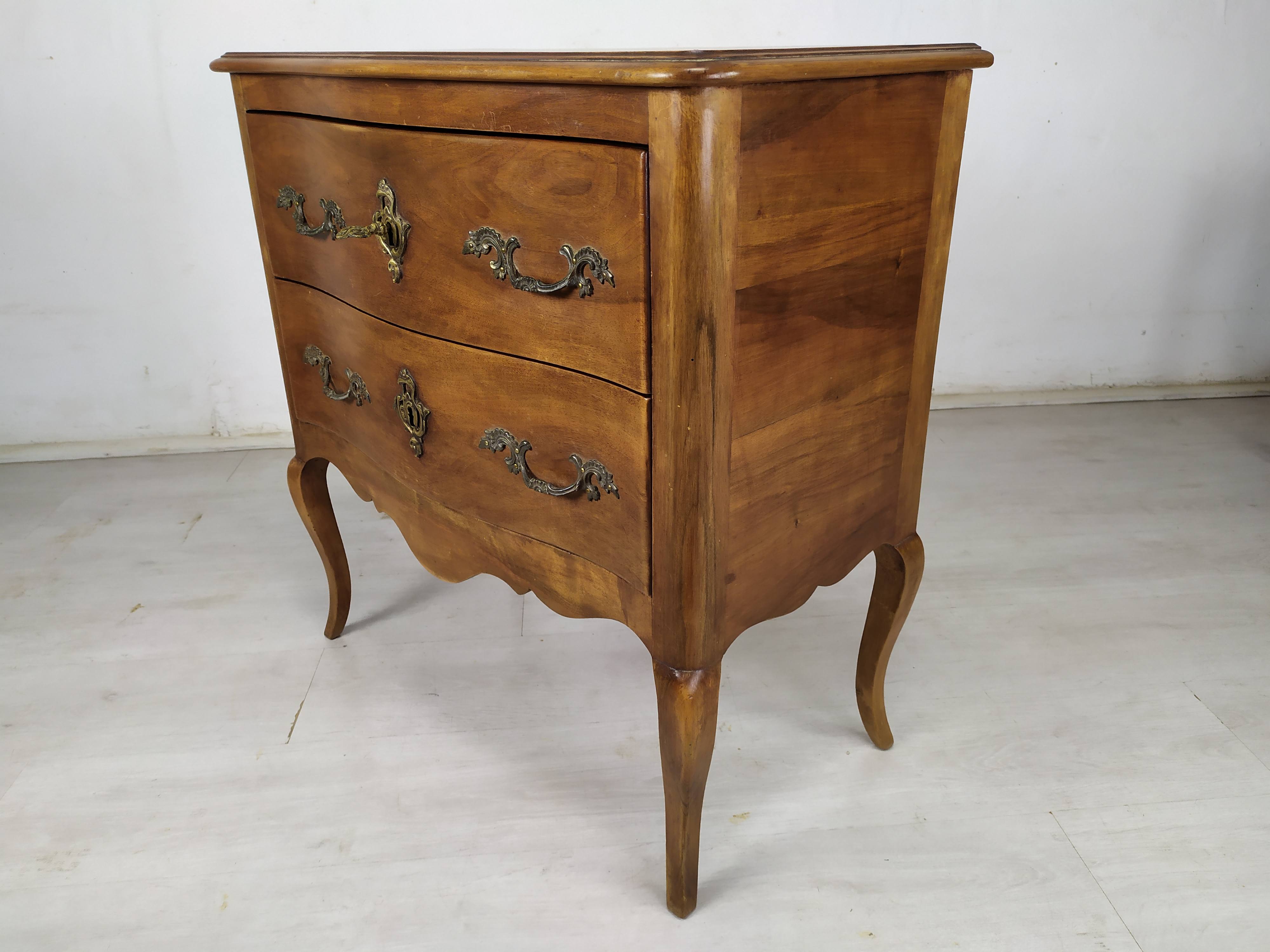Commode Louis XV walnut