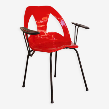 Chaise vintage en plastique rouge thermoformé et métal vers 1970