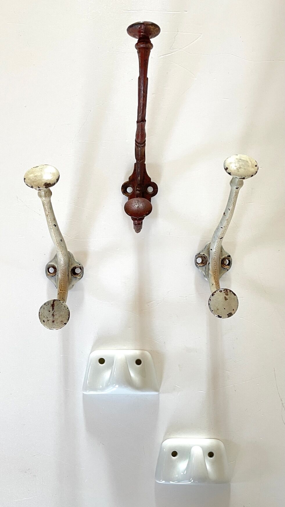 Lot pateres steel and porcelain vintage