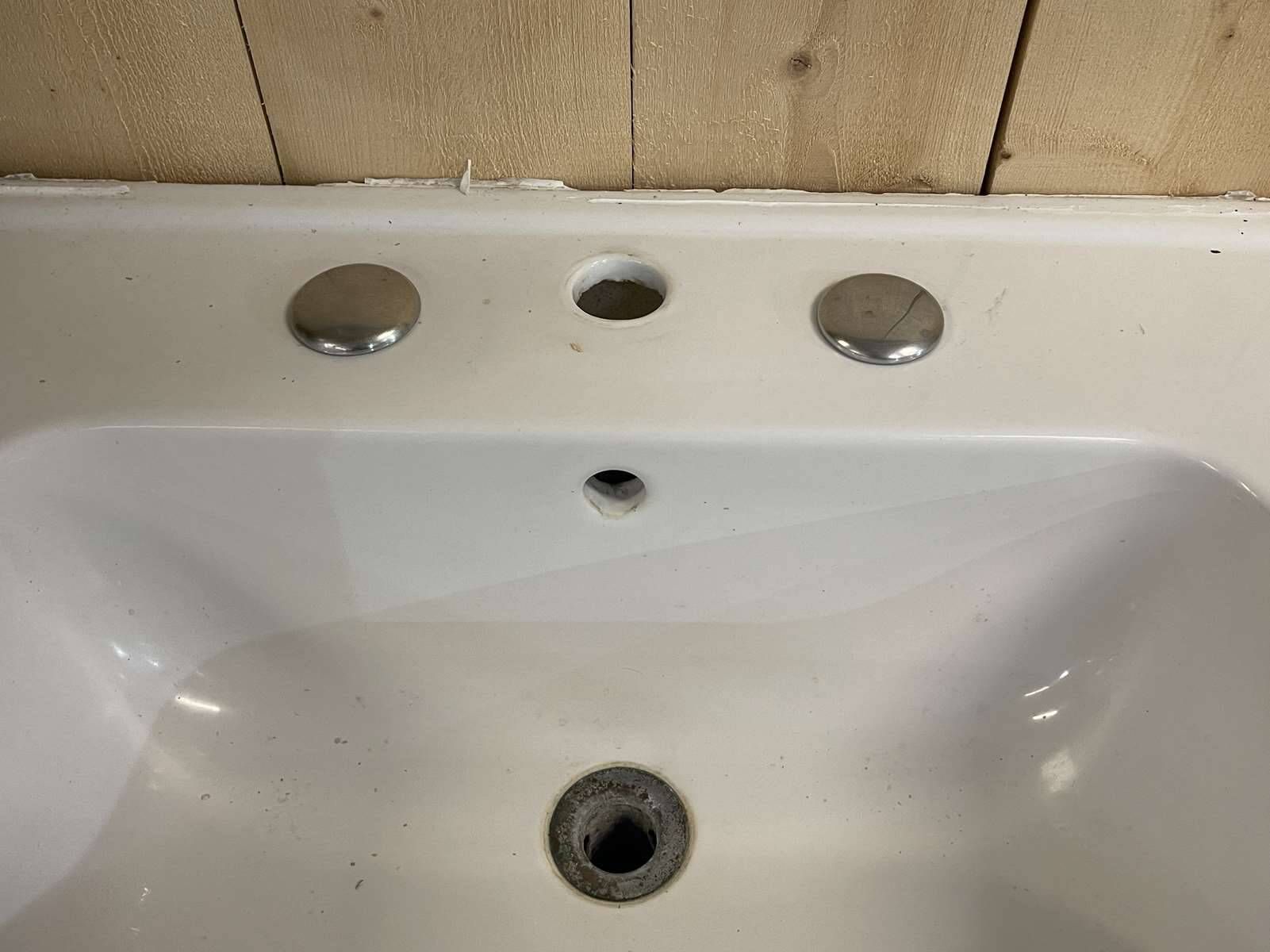 Art deco period washbasin Jacob Delafon 1930 - L=67cm, D=50.5cm, H=80cm.