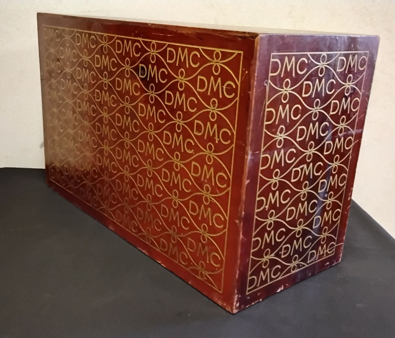 Coffret/ petite commode de mercerie vintage de la marque DMC