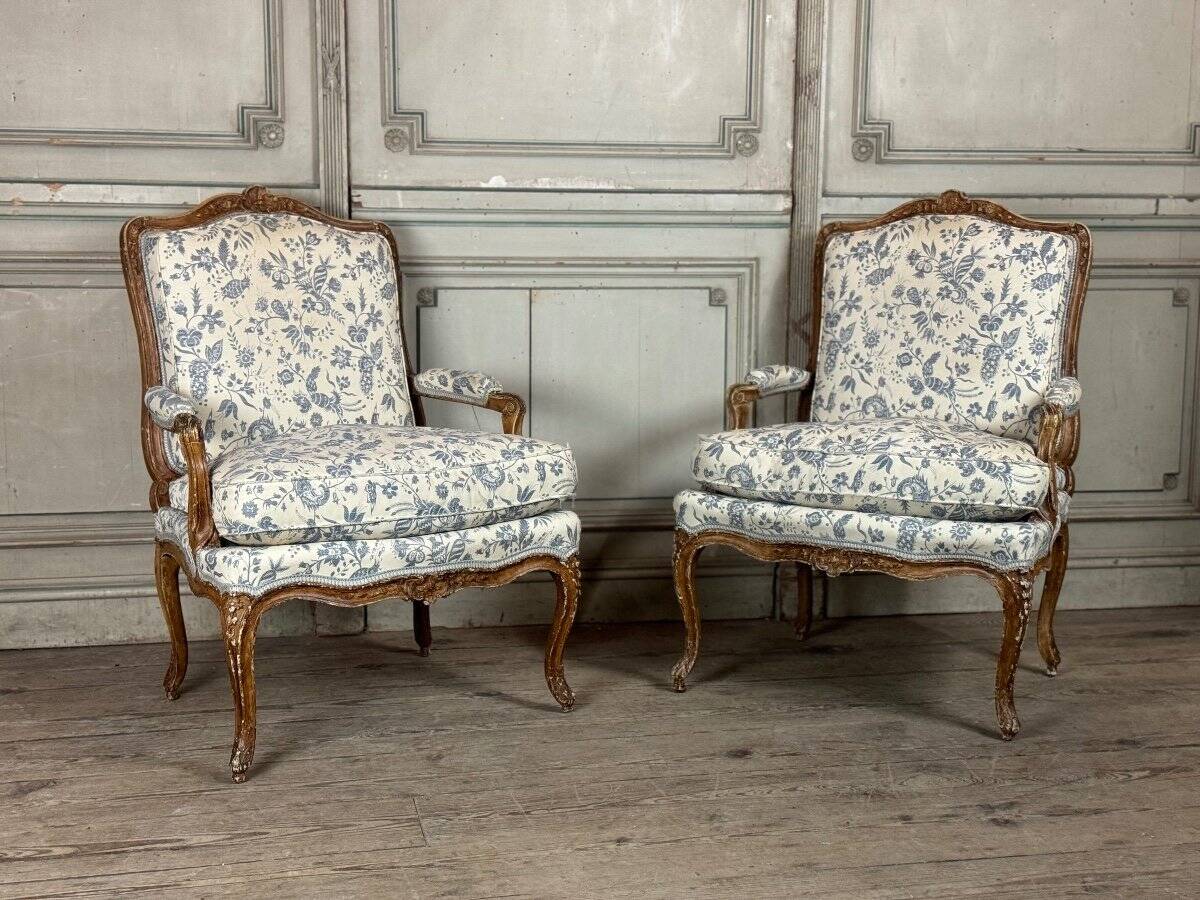Pair Of Louis XV Queen Armchairs In Carved And “chené” Wood, 18th Century