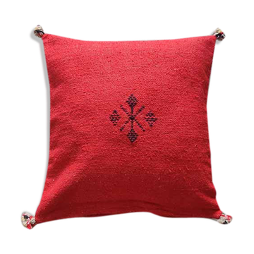 Red Moroccan cushion with cotton pompom