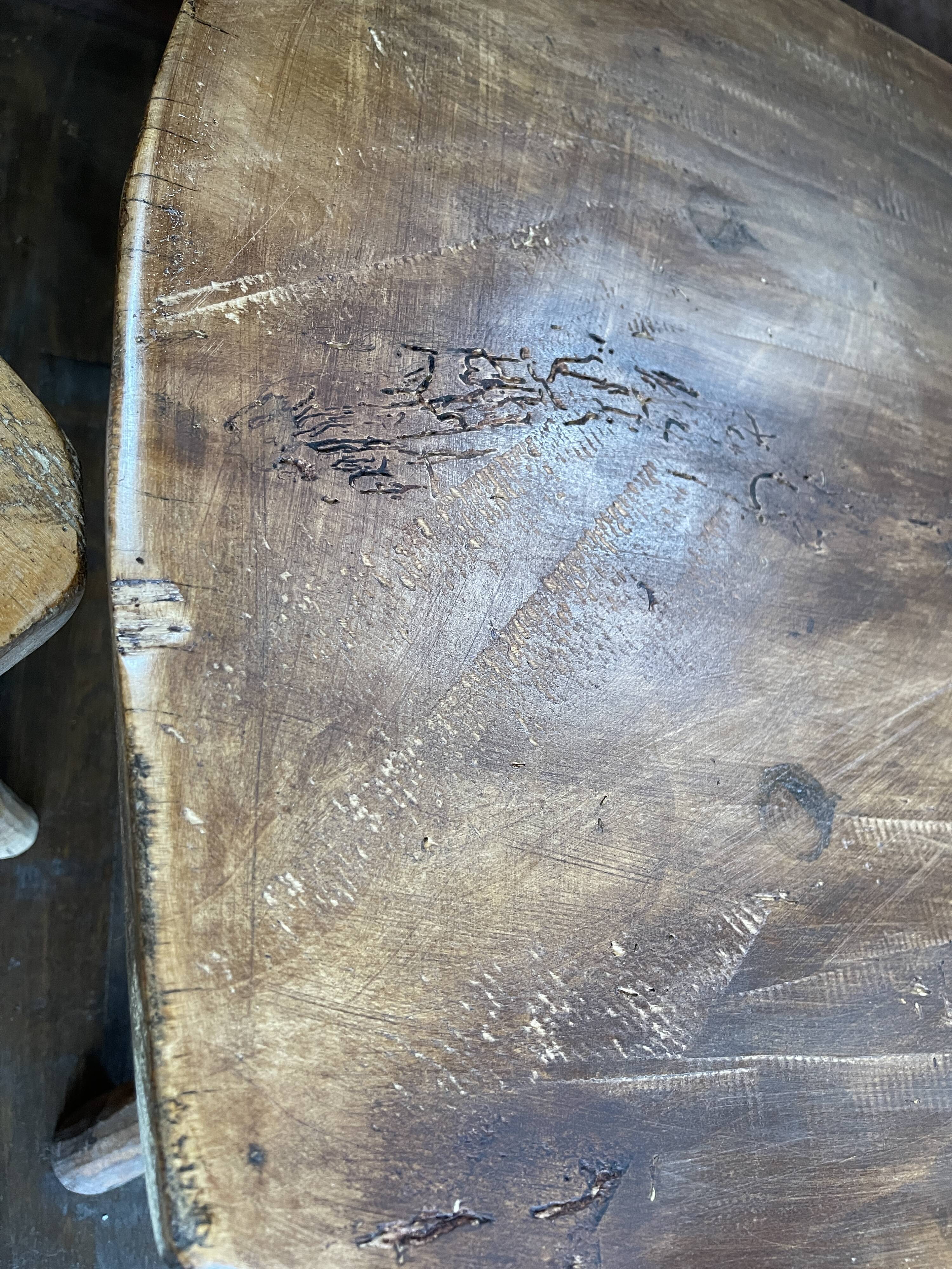 Ensemble table basse et tabourets brutaliste campagne