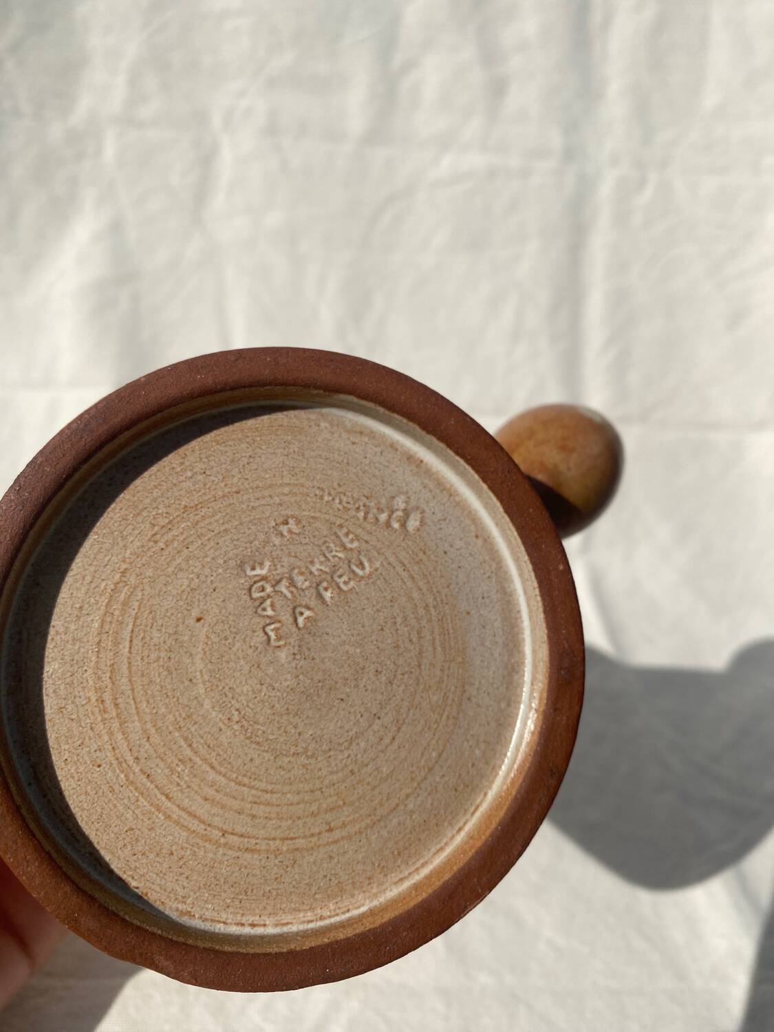 Small stoneware pitcher / saucier