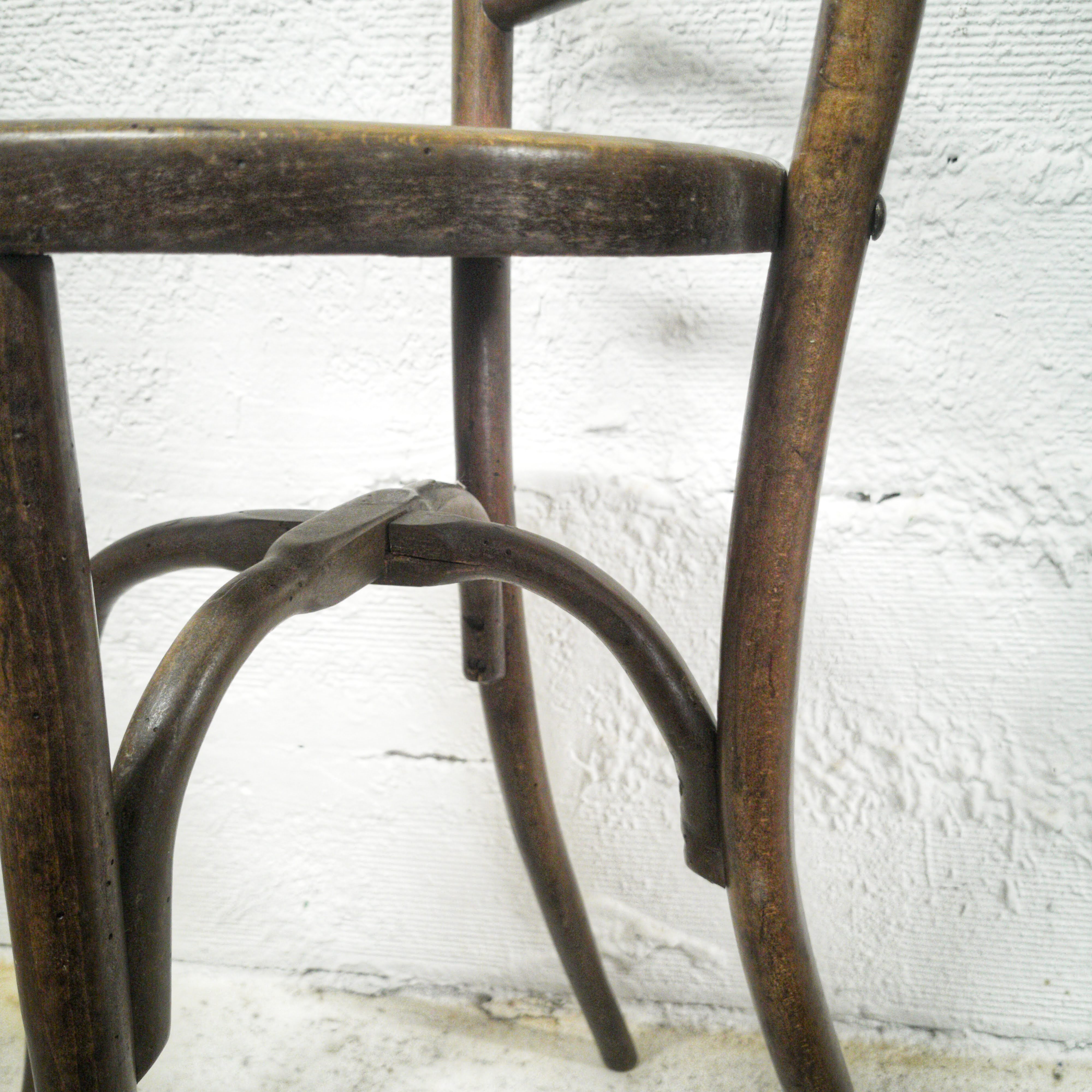 Codina curved wooden high chair