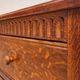 Commode ancienne en chêne sculpté – Début XXe siècle