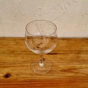 Set of 4 vintage engraved glass stemware from the 1950s.