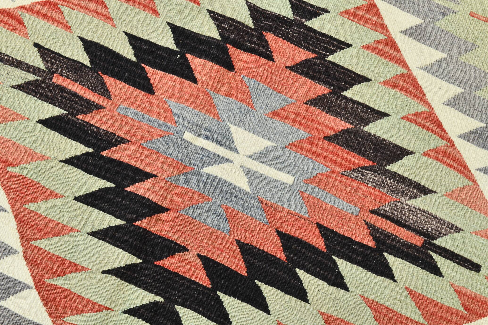 Geometric Madalion Design Kilim Rug, 181x320Cm Rug For Living Room