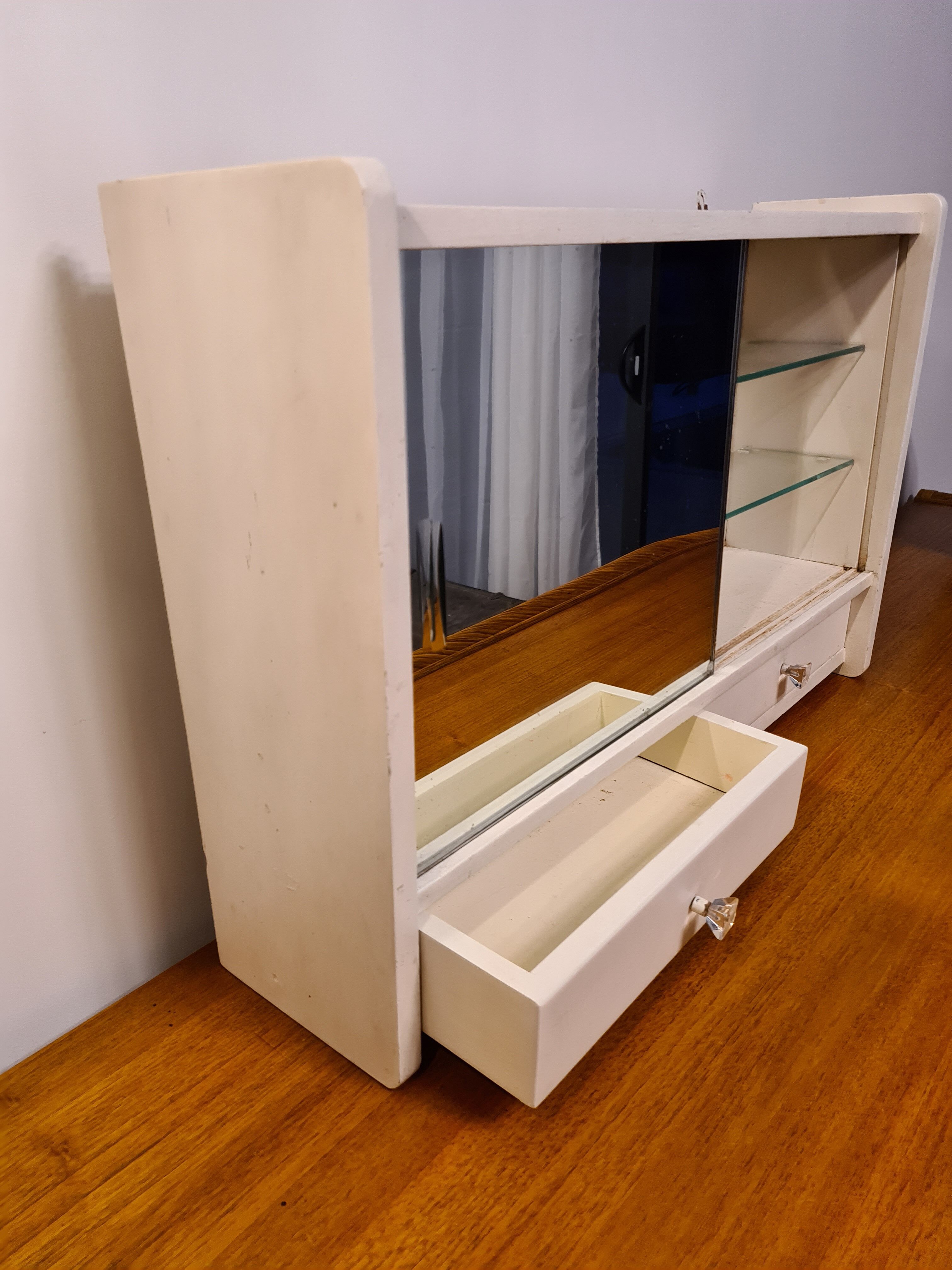 Armoire de toilette vintage année 50
