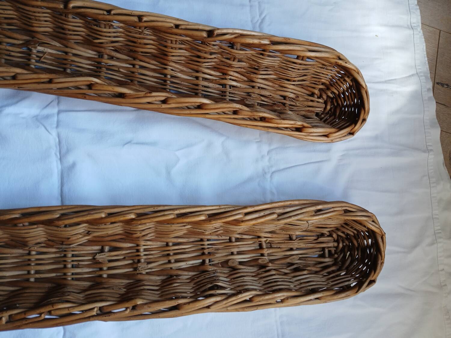 2 baker's baskets