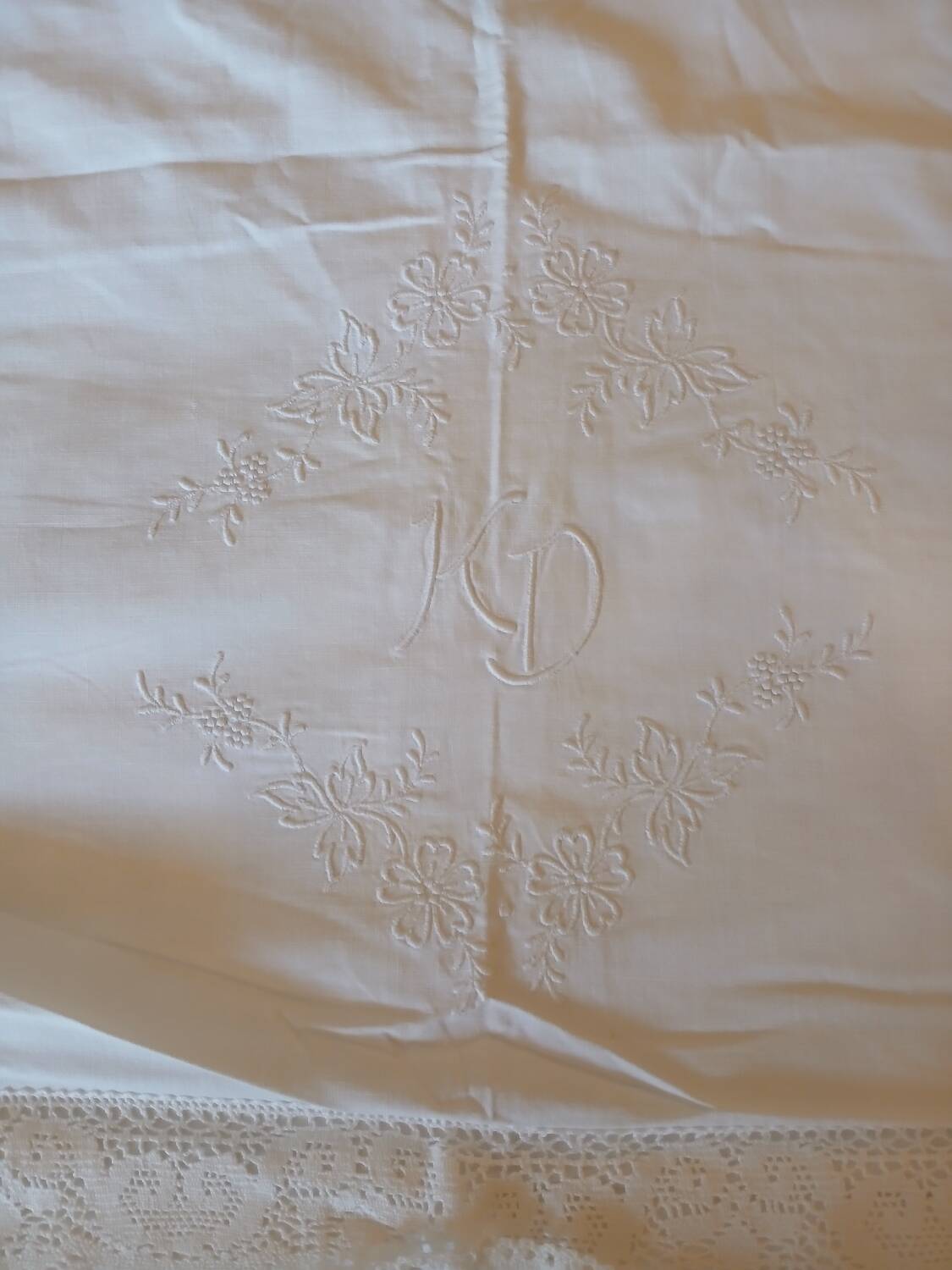 Antique embroidered duvet cover