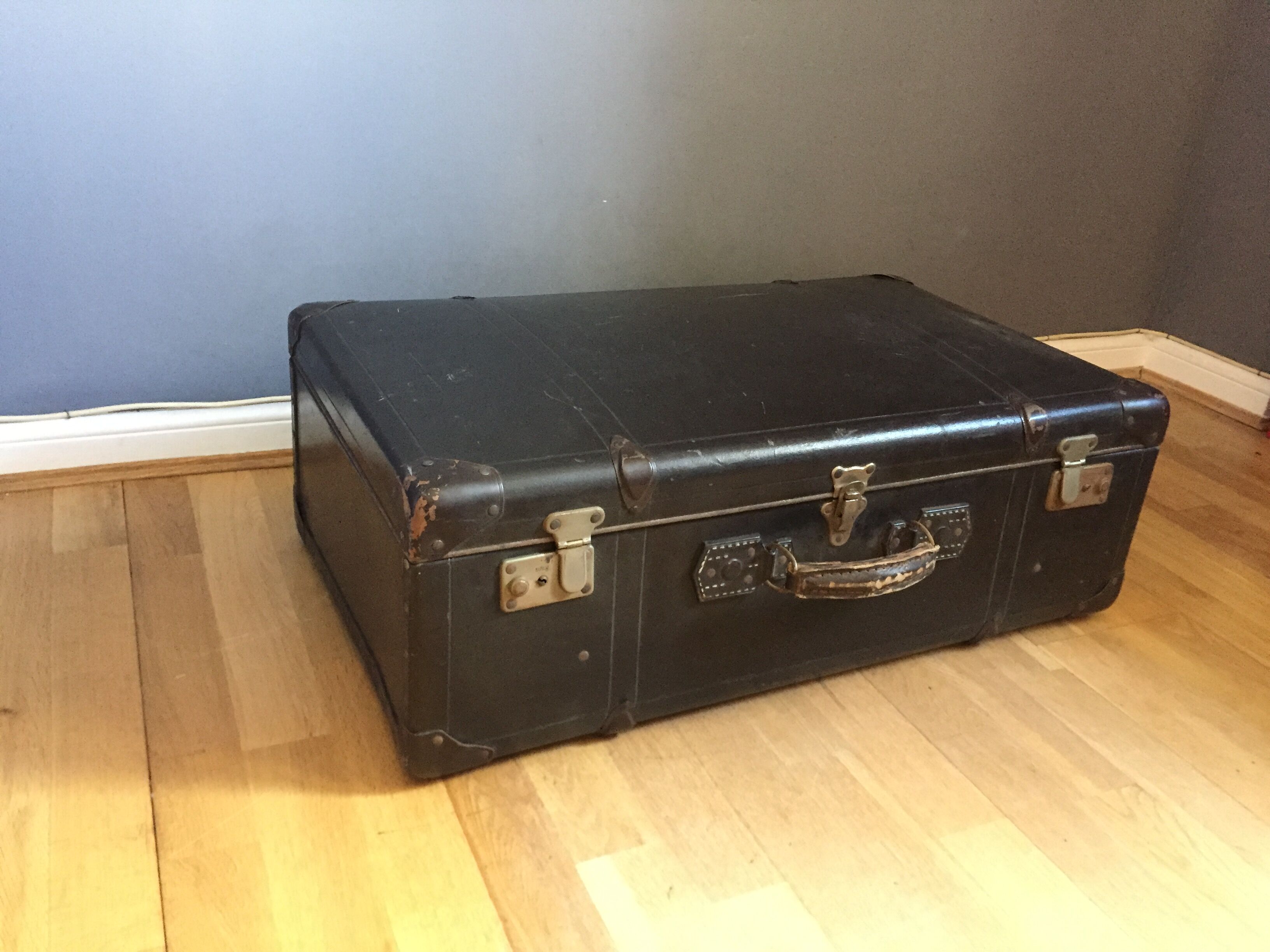 Valise ancienne vintage 1950