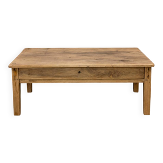 Wooden coffee table – rustic / natural / country chic style