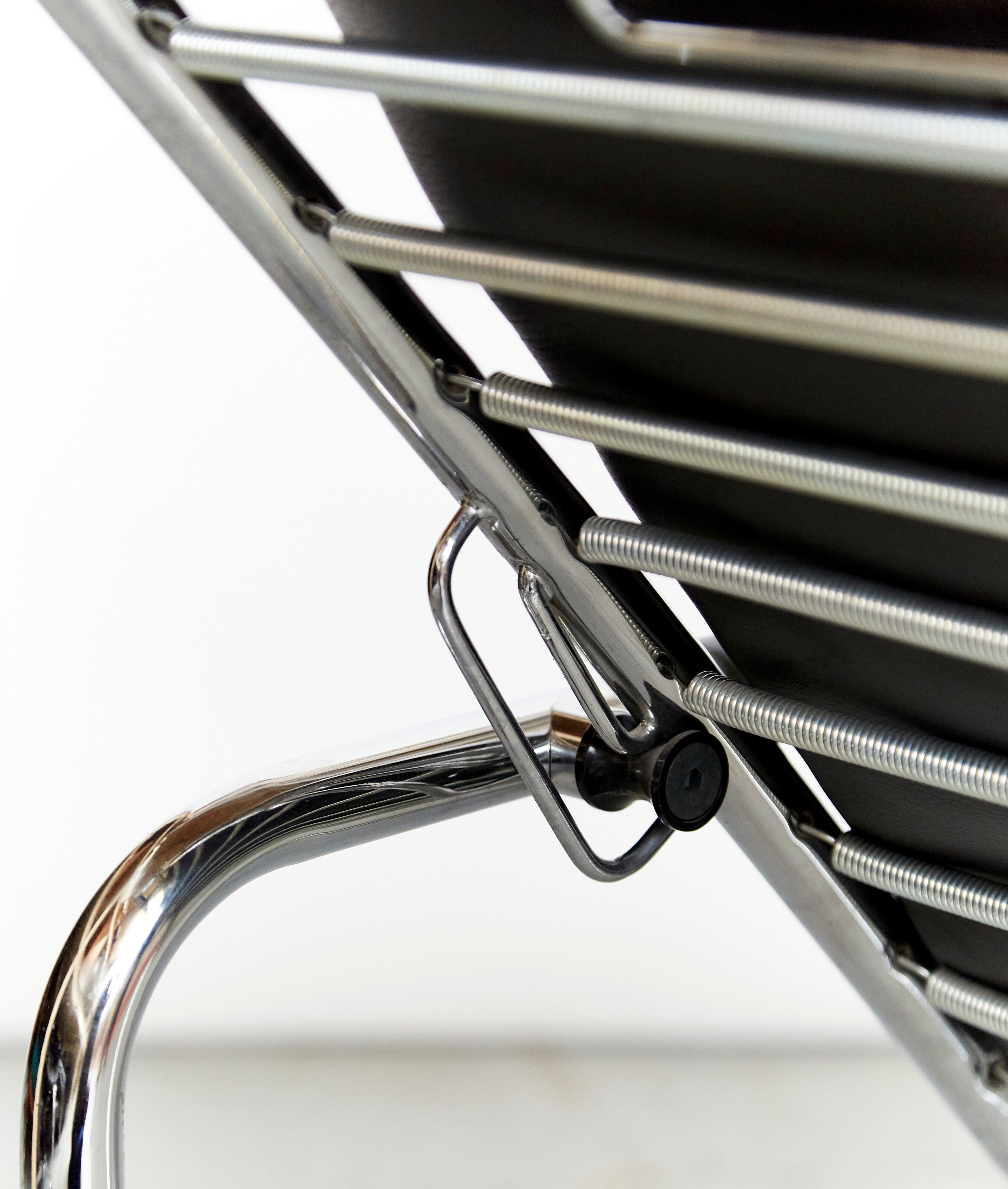 Gabriele Mucchi model Genni armchair & ottomane for Zanotta