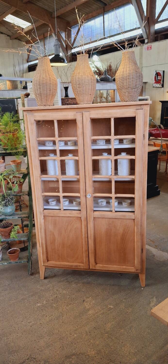 Old display case