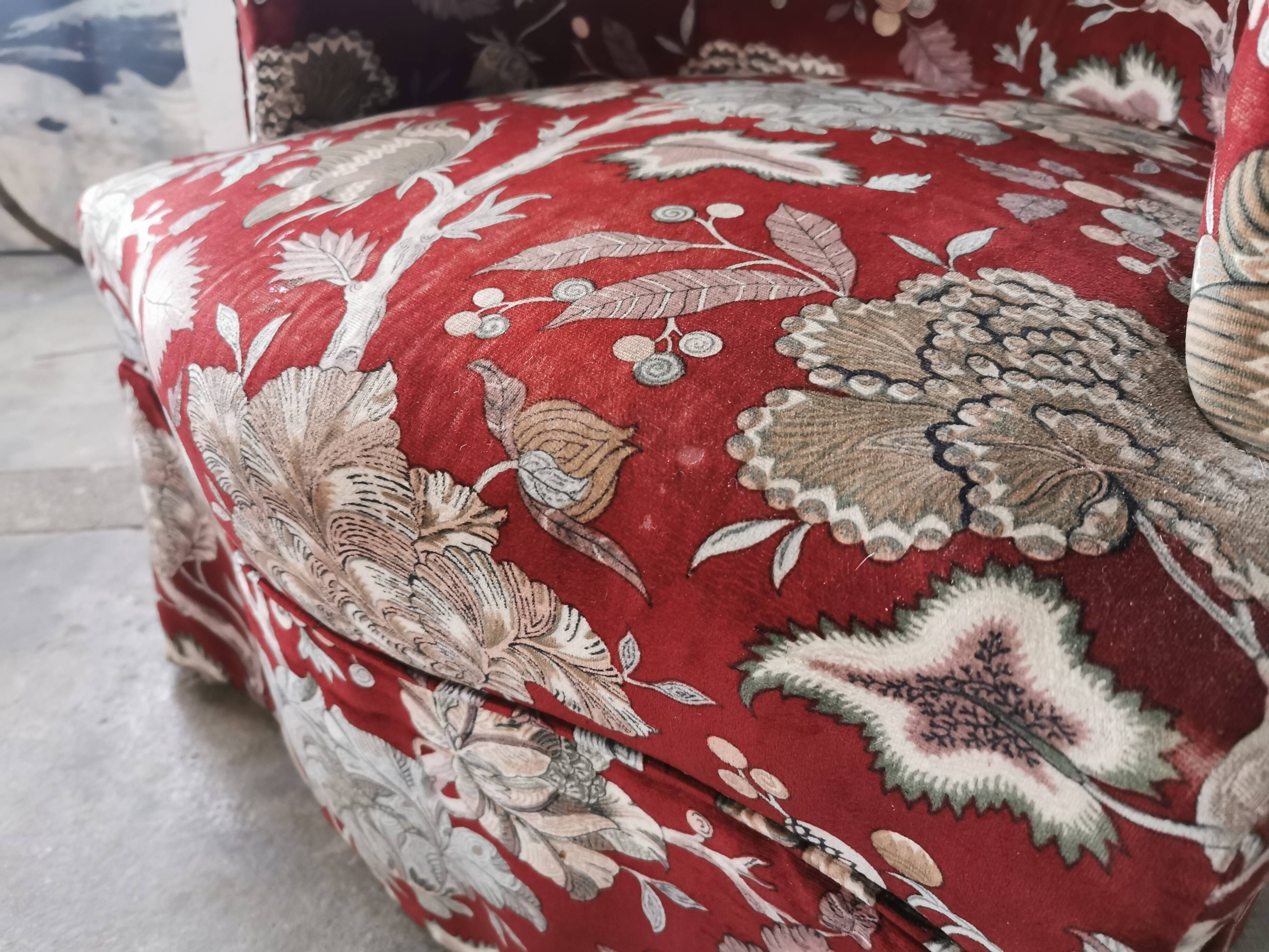 Velvet toad armchair