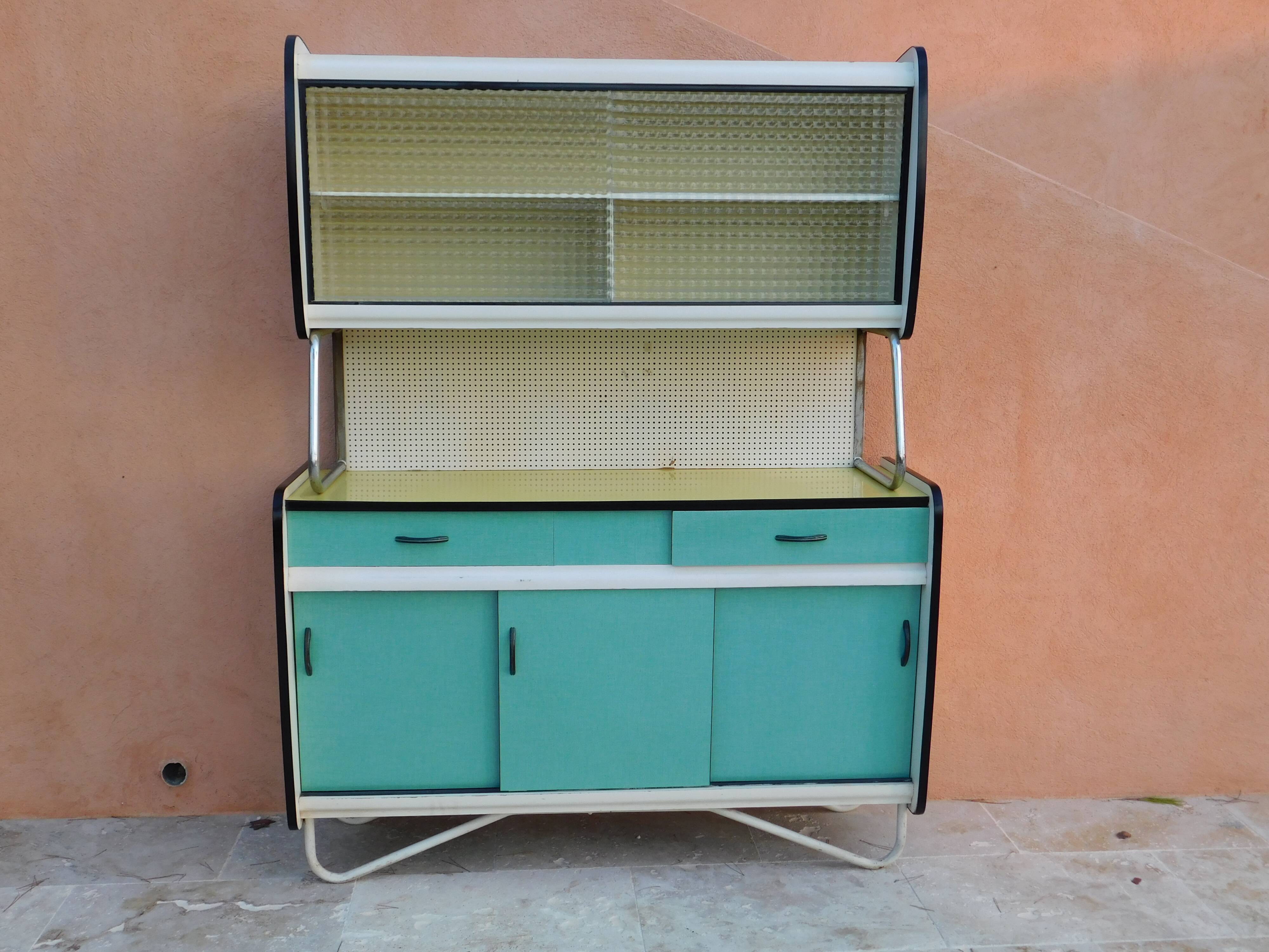 Formica kitchen buffet