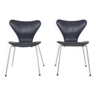 Ensemble de 2 chaises de salle à manger modèle 3107 par Arne Jacobsen pour Fritz Hansen, 1955