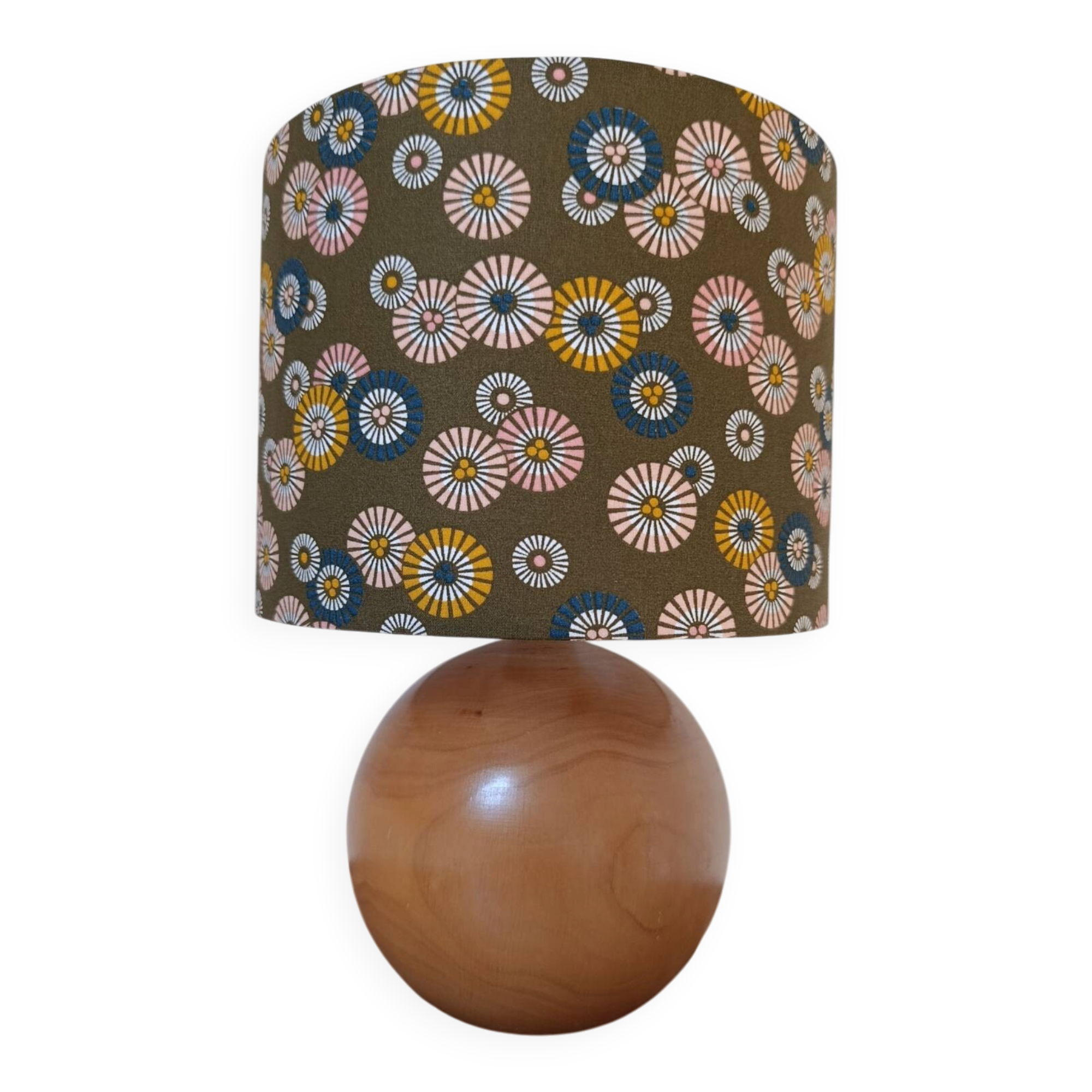 Lampe en bois rond et abat-jour kaki imprimé soleil levant
