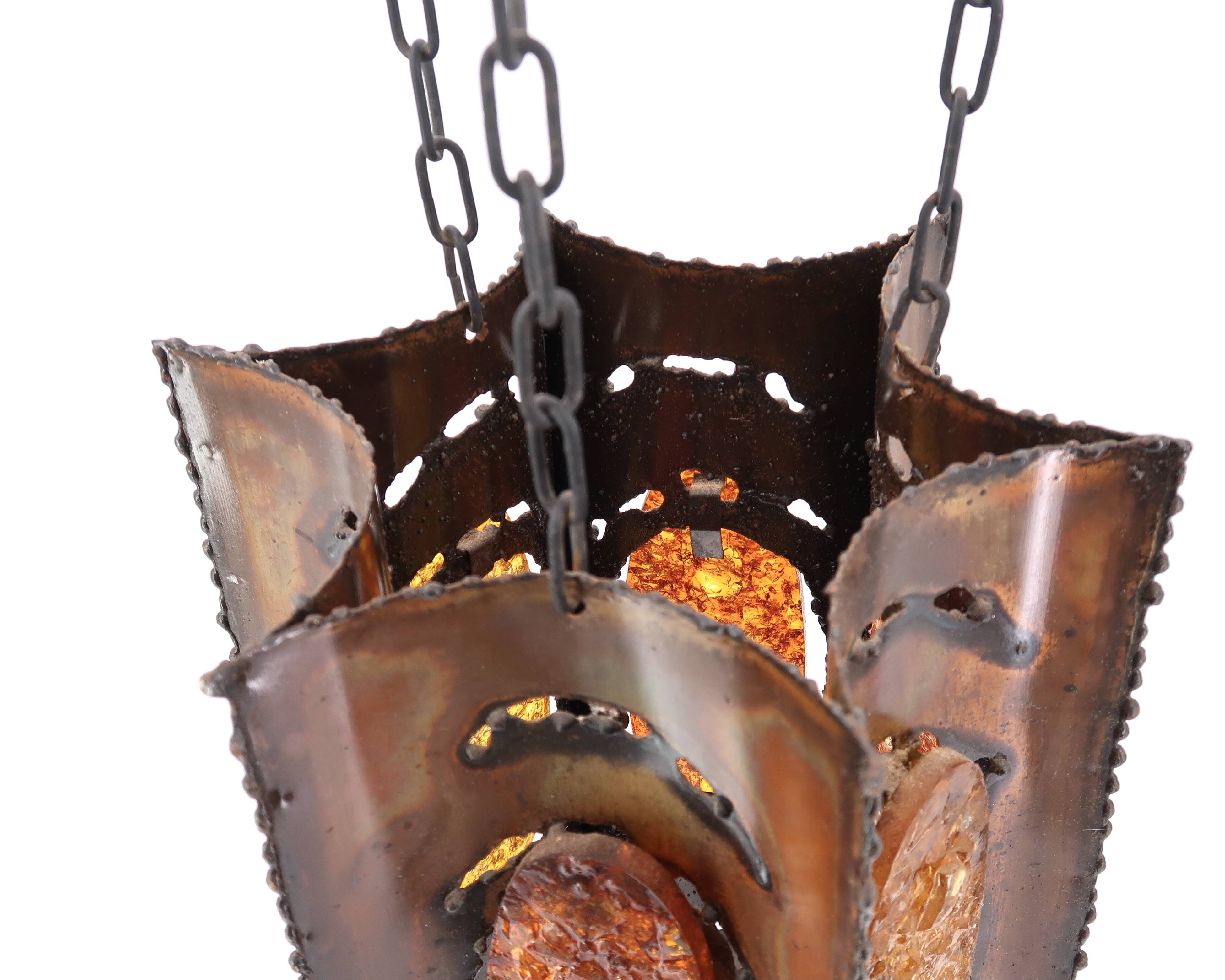 Accolay brutalist chandelier in copper and resin, 1960s