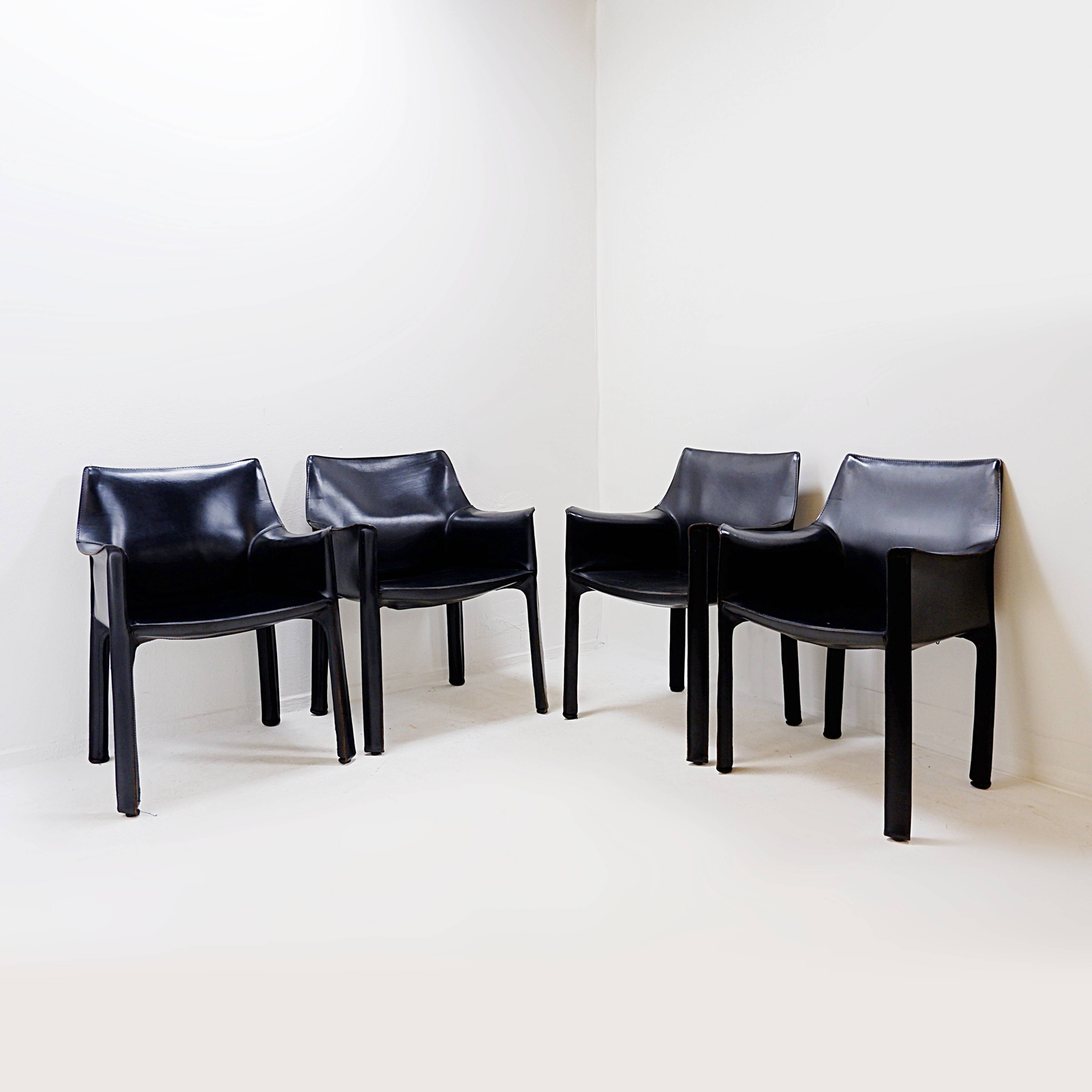 Set of 4 'Cab 413' chairs with armrests by Mario Bellini for Cassina - 1970s