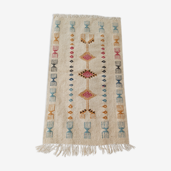 White kilim carpet with multicolored Berber patterns 109x63cm