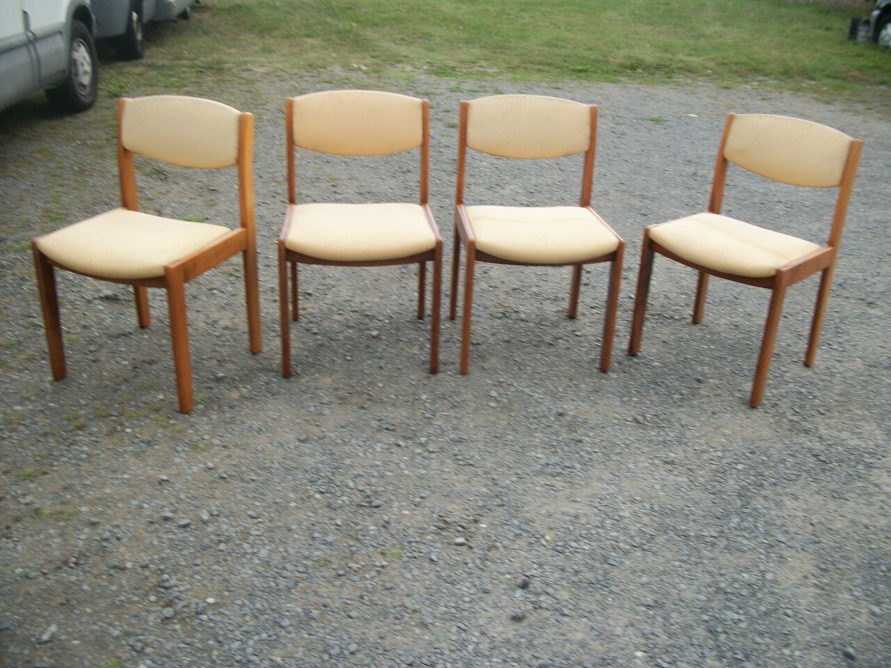 Series of 4 Vintage chairs
