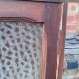 Wall-mounted medicine cabinet