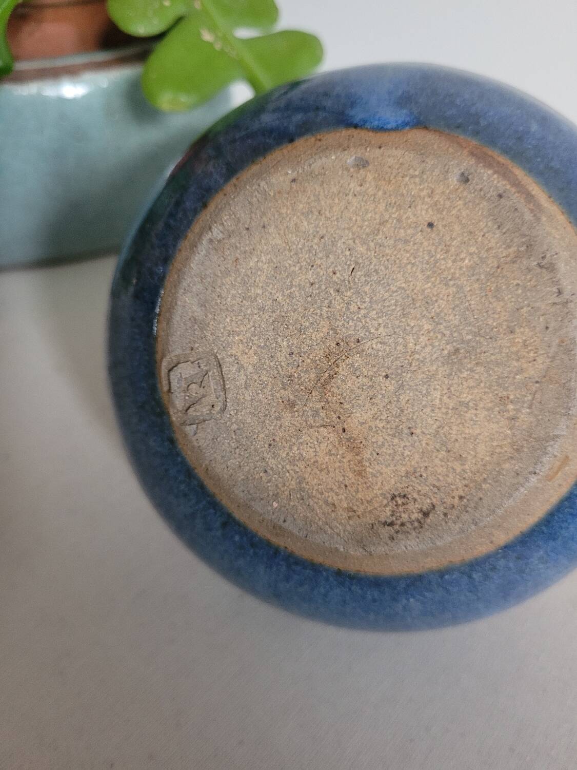 Glazed ceramic flower holder